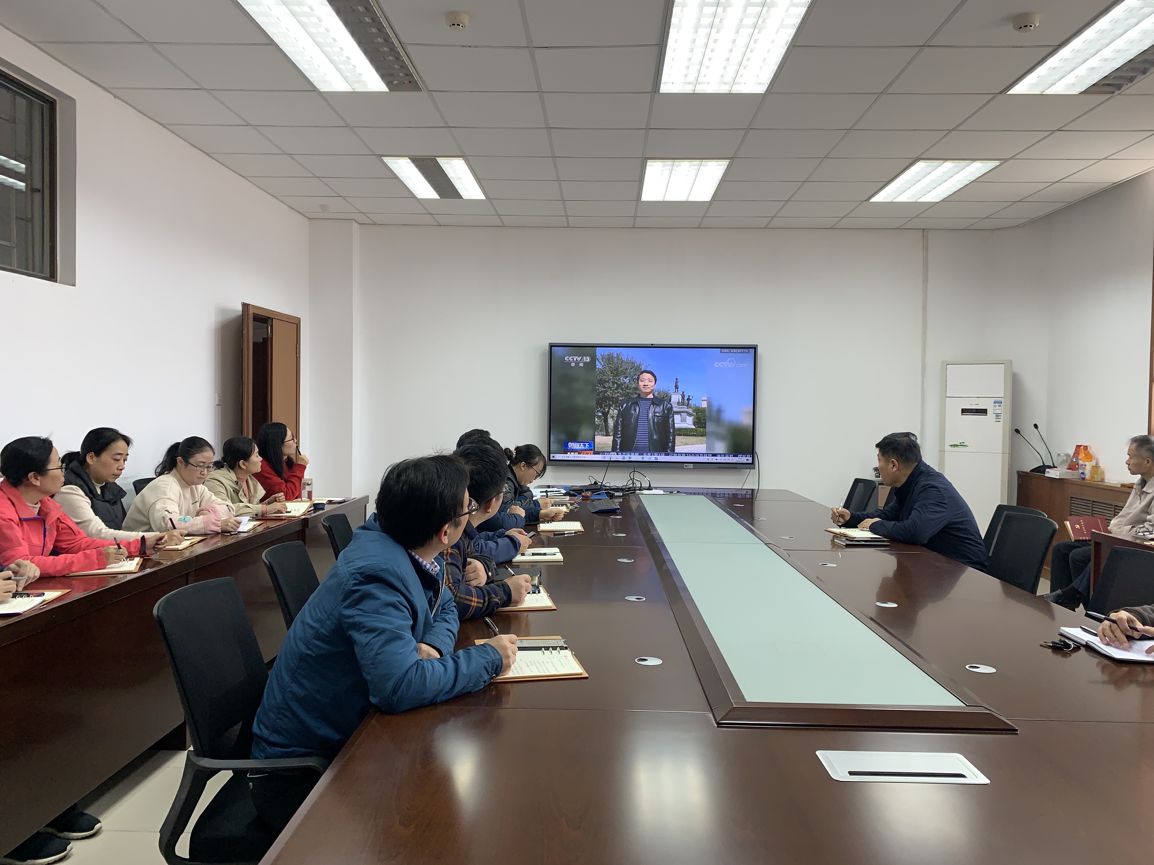 1635911073572046458.jpg C:UsersAdministratorDesktop\u4fe1管中心《反间谍法》学习照片.jpg